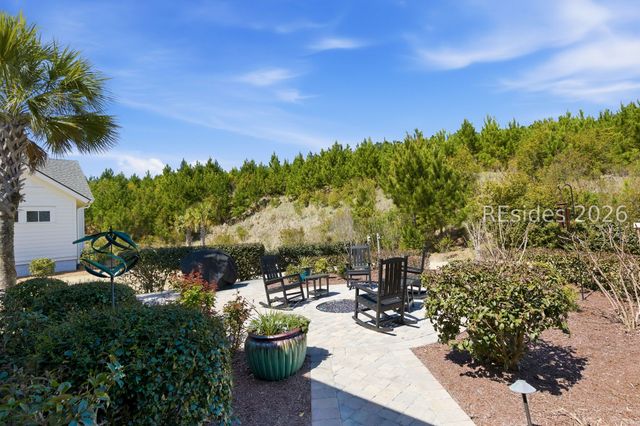 221 Flatwater Dr, Bluffton, SC 29910