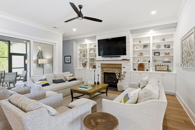 221 Flatwater Dr, Bluffton, SC 29910