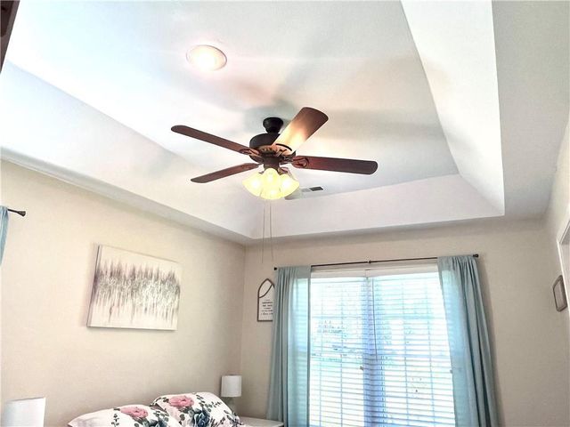 428 W Sycamore Street, Nevada, MO 64772