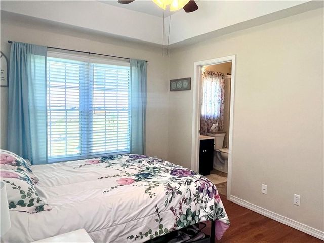 428 W Sycamore Street, Nevada, MO 64772