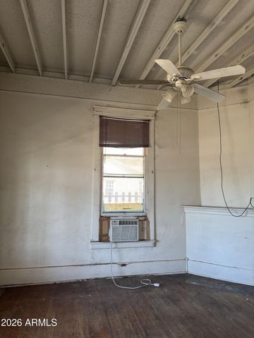 916 E MCKINLEY Street, Phoenix, AZ 85006