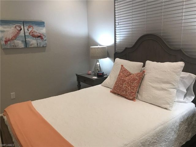 13379 Silktail DR, Naples, FL 34109