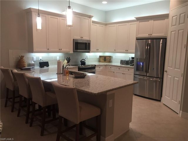 13379 Silktail DR, Naples, FL 34109