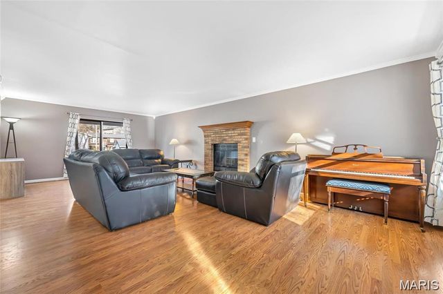 869 Country Glen Drive, Imperial, MO 63052