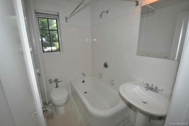 155 Garth Road 3D, Scarsdale, NY 10583
