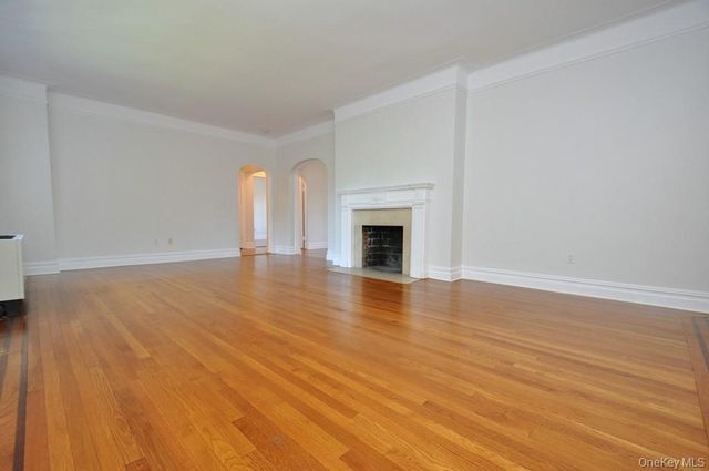 155 Garth Road 3D, Scarsdale, NY 10583