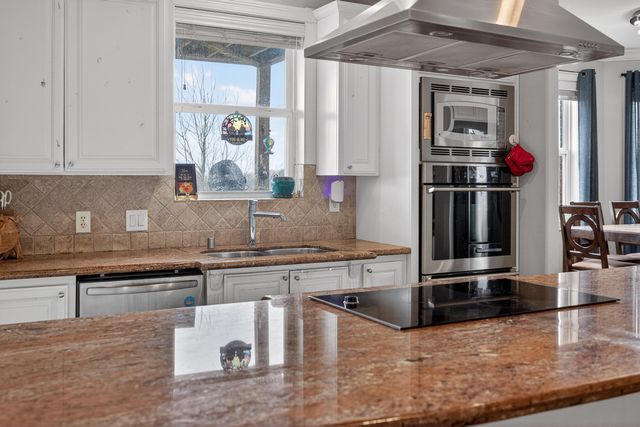 202 Palisades Pointe Drive, Lancaster, KY 40444