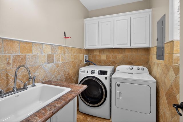 202 Palisades Pointe Drive, Lancaster, KY 40444