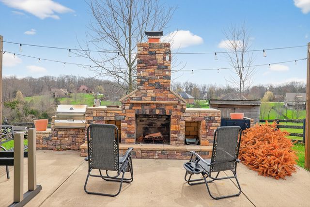 202 Palisades Pointe Drive, Lancaster, KY 40444