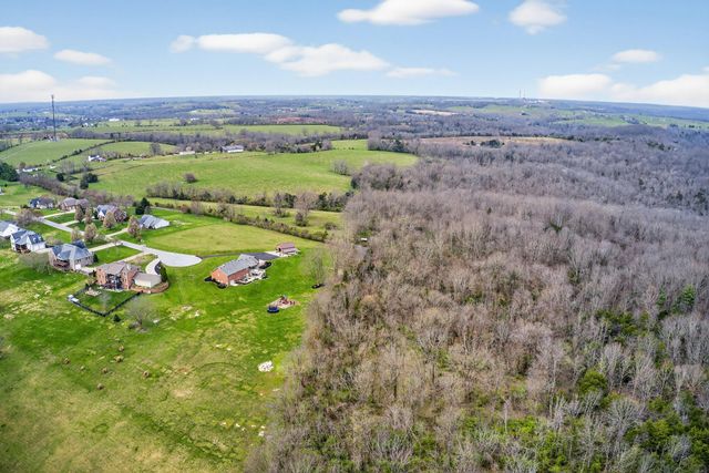 202 Palisades Pointe Drive, Lancaster, KY 40444