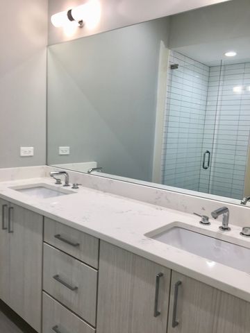 1515 W Sunnyside Avenue 2W, Chicago, IL 60640