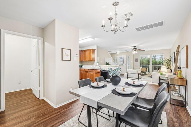 1808 Enchanted Rock DR, Cedar Park, TX 78613