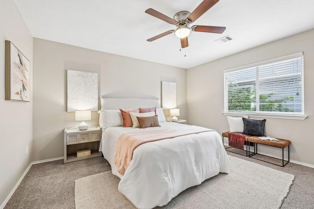 1808 Enchanted Rock DR, Cedar Park, TX 78613
