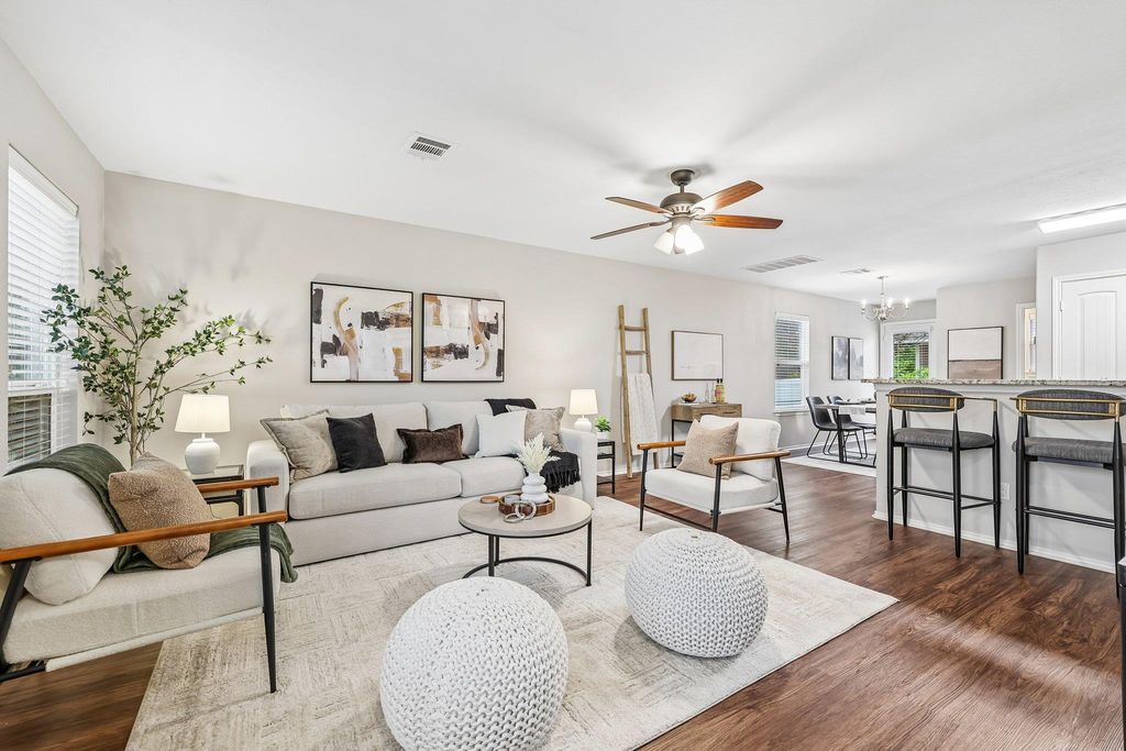 1808 Enchanted Rock DR, Cedar Park, TX 78613