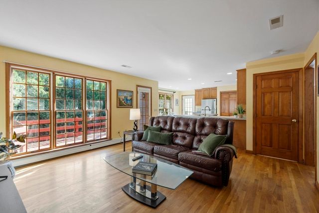 3 Farmstead Way, Littleton, MA 01460