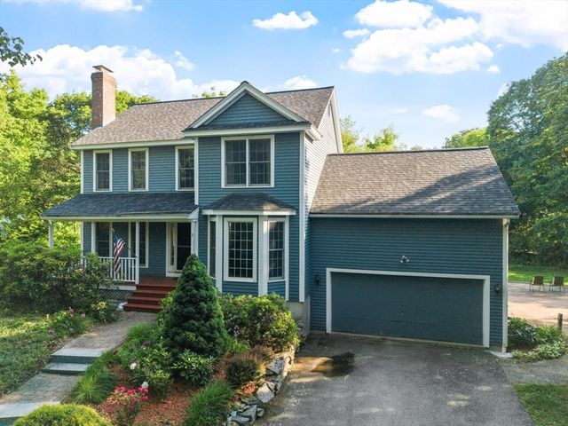 3 Farmstead Way, Littleton, MA 01460