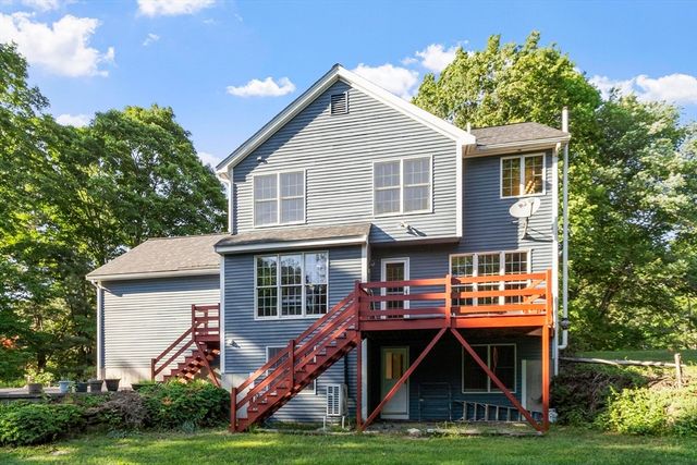 3 Farmstead Way, Littleton, MA 01460