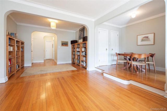 3424 82nd Street 6G, Jackson Heights, NY 11372