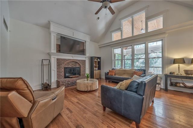 417 NW 1851 Road, Kingsville, MO 64061