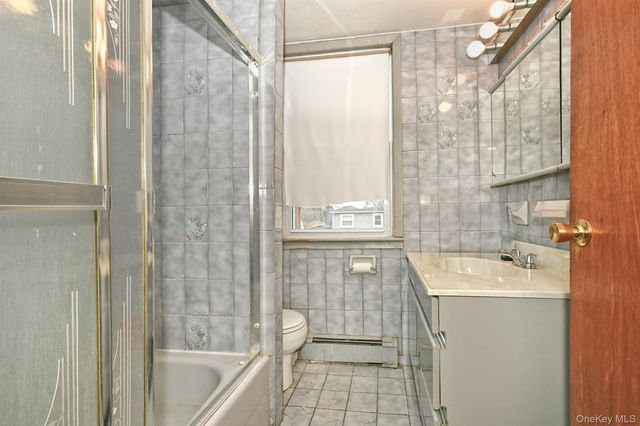 86 Gotham Avenue, Elmont, NY 11003