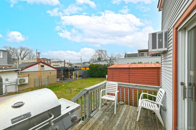 86 Gotham Avenue, Elmont, NY 11003