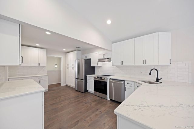 7 Lydia Drive, Wappingers Falls, NY 12590