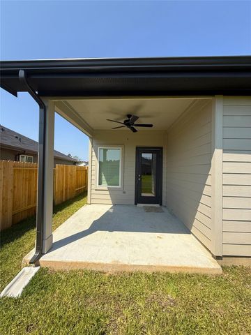 4308 Wallace Falls Lane, Conroe, TX 77303