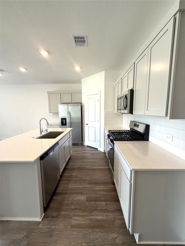 4308 Wallace Falls Lane, Conroe, TX 77303