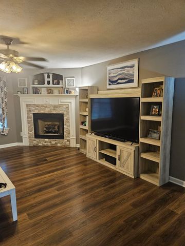 189 COTTON FALL DR, Atoka, TN 38004