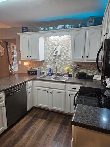 189 COTTON FALL DR, Atoka, TN 38004