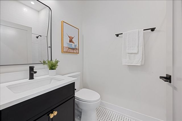 5340 N Lincoln Avenue 202, Chicago, IL 60625