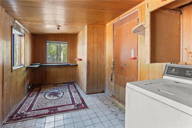 799 Mountain View, Wrightwood, CA 92397