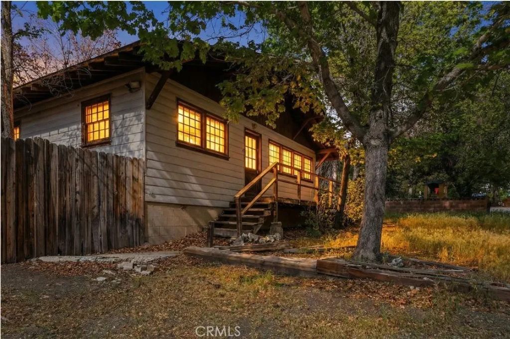 799 Mountain View, Wrightwood, CA 92397