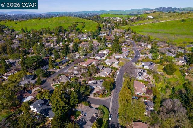 196 Wilkie Dr, Walnut Creek, CA 94598
