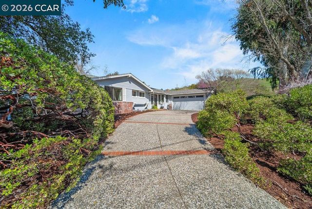196 Wilkie Dr, Walnut Creek, CA 94598