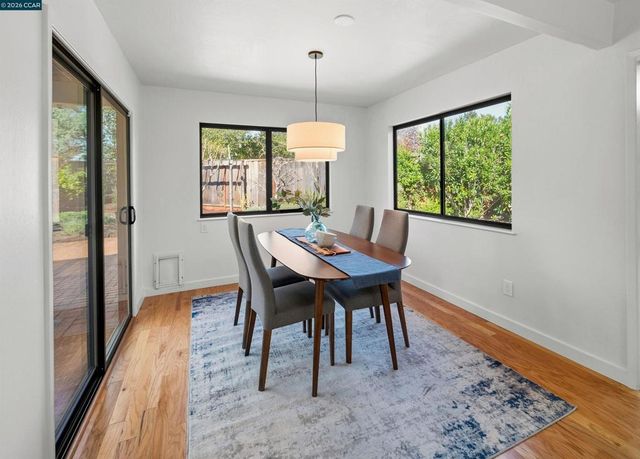 196 Wilkie Dr, Walnut Creek, CA 94598