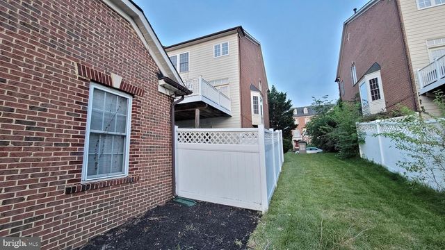 3926 SHAWFIELD, Frederick, MD 21704