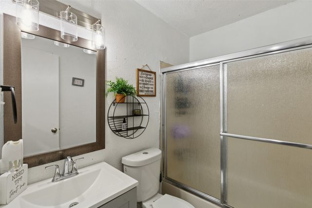 2806 Santa Monica Drive, Grand Prairie, TX 75052