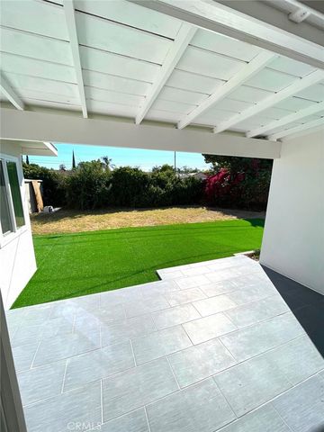 8015 McNulty, Winnetka, CA 91306
