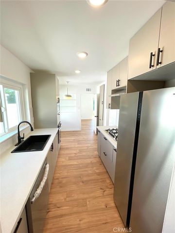 8015 McNulty, Winnetka, CA 91306