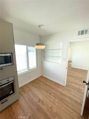 8015 McNulty, Winnetka, CA 91306