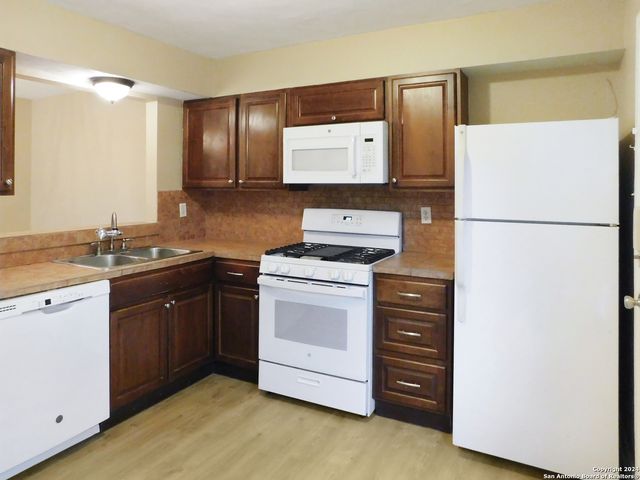 8038 Broadway Apt 106G, San Antonio, TX 78209