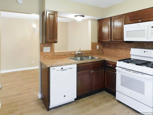 8038 Broadway Apt 106G, San Antonio, TX 78209