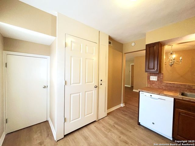 8038 Broadway Apt 106G, San Antonio, TX 78209
