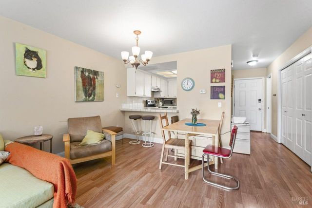 2142 Chianti Dr, Santa Rosa, CA 95403