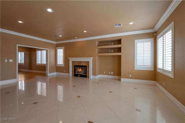 9923 Sierra Canyon Way, Las Vegas, NV 89147