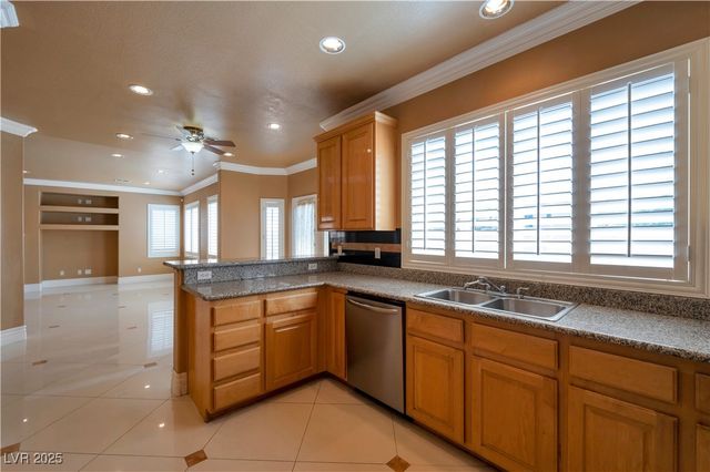 9923 Sierra Canyon Way, Las Vegas, NV 89147