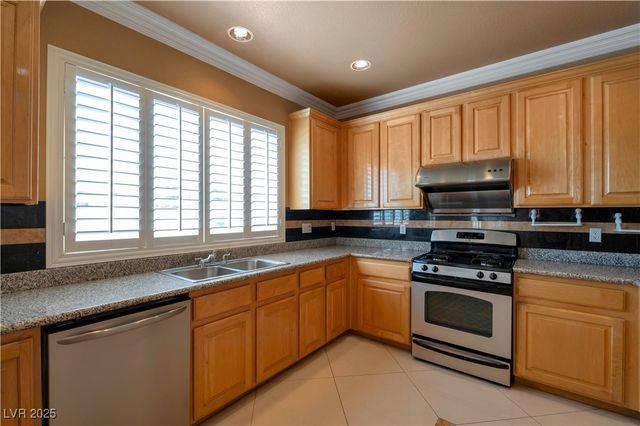 9923 Sierra Canyon Way, Las Vegas, NV 89147