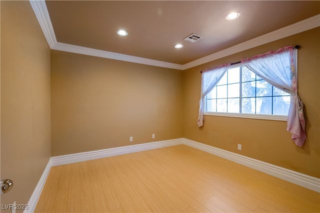 9923 Sierra Canyon Way, Las Vegas, NV 89147