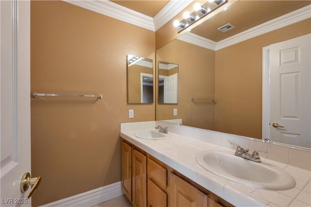 9923 Sierra Canyon Way, Las Vegas, NV 89147